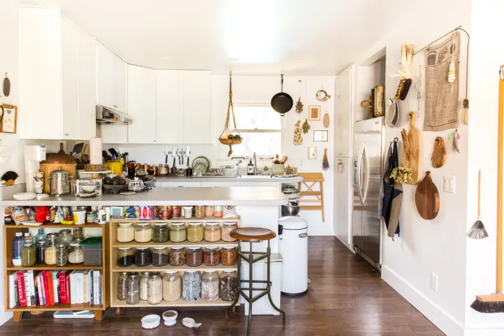 small kitchen without cabinets organization ideas